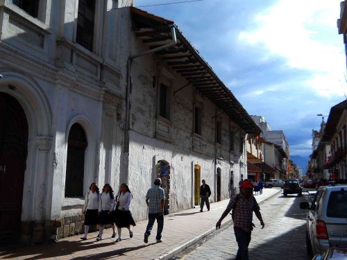 Klima Cuenca: An einem klassischen Tag in Cuenca ziehen Wolken rein, Cuenca Wetter, Ecuador