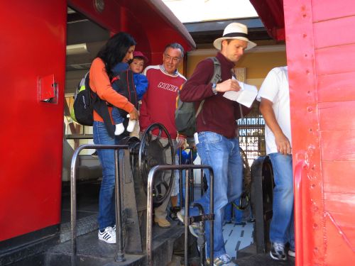 ECUADOR DEVILS NOSE: Boarding heritage train.