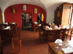 Not a real museum, Tianguez has a great terrace on the Plaza San Fransisco, to rest and enjoy the historical surroundings.