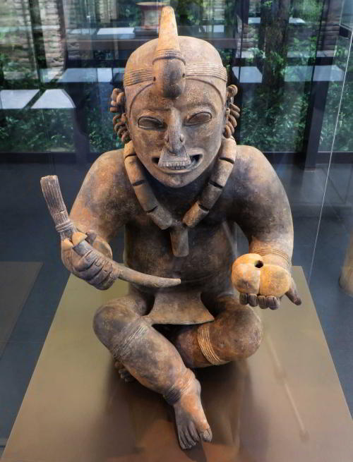 MUSEUMS IN QUITO: Ceramic statue at the Alabado Museum in Quito