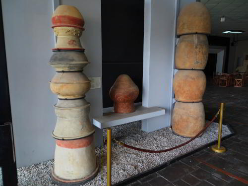 MUSEUMS IN QUITO: Entrance National Museum / Casa de Cultura, Qutio, Ecuador