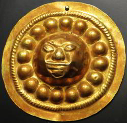 MUSEUMS IN QUITO: Golden shield, gold room, Banco Central museum.