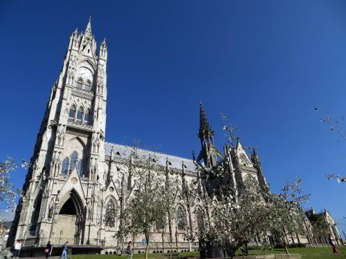 FAMOUS HISTORIC CHURCHES IN QUITO, ECUADOR: National Basilica del Voto