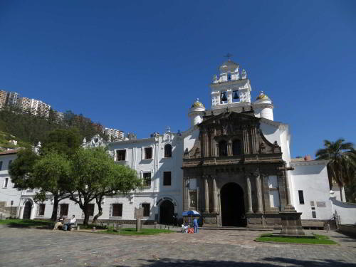 FAMOUS HISTORIC CHURCHES IN QUITO, ECUADOR: Guapulo Church