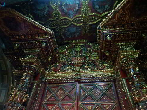 FAMOUS HISTORIC CHURCHES IN QUITO, ECUADOR: Fa�ade National Cathedral