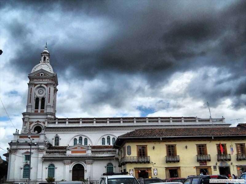 cuenca_colonial_ecuador_san_fransisco_church