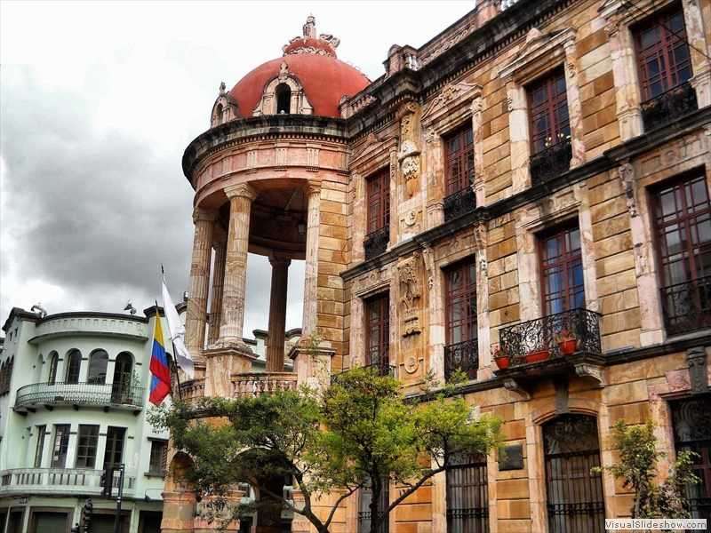 cuenca_galeria_de_alcaldia_ecuador