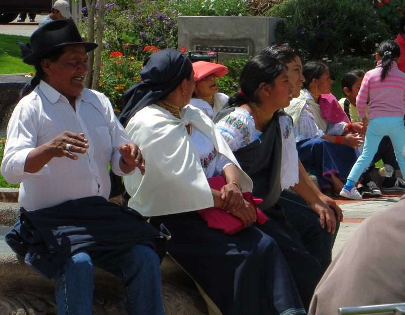 otavalo_indians_small