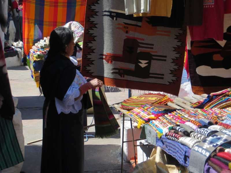 otavalo-vendor