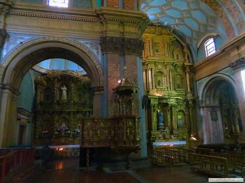 pulpit-national-cathedral-quito