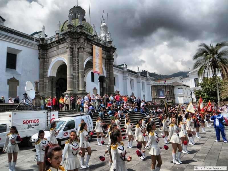 quito-ecuador-plaza-de-independencia