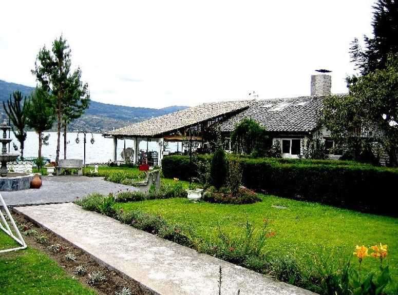 san_pablo_lake_ecuador