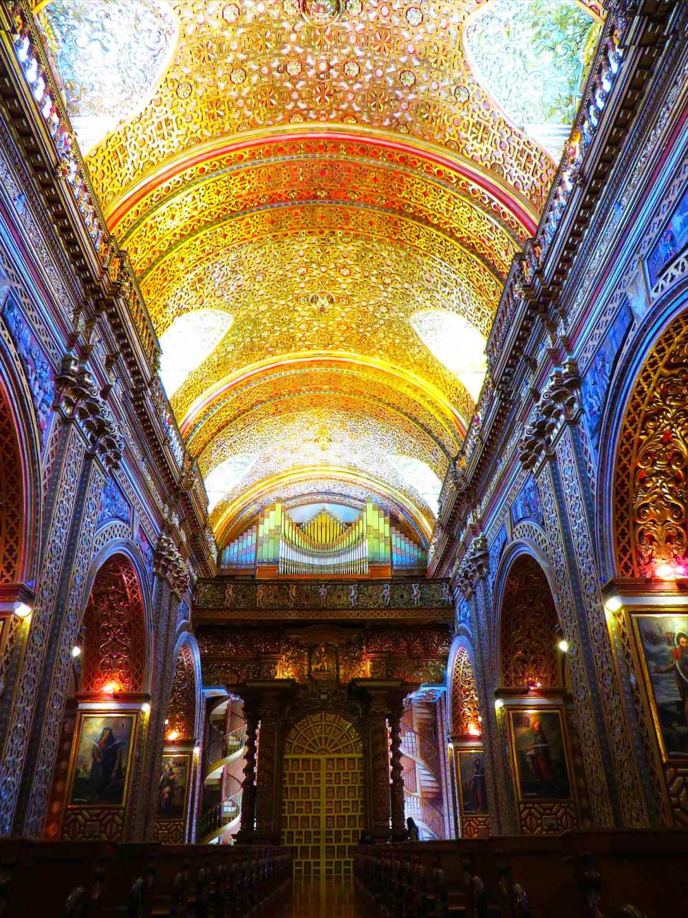 Interior of the Compania de Jesus Church