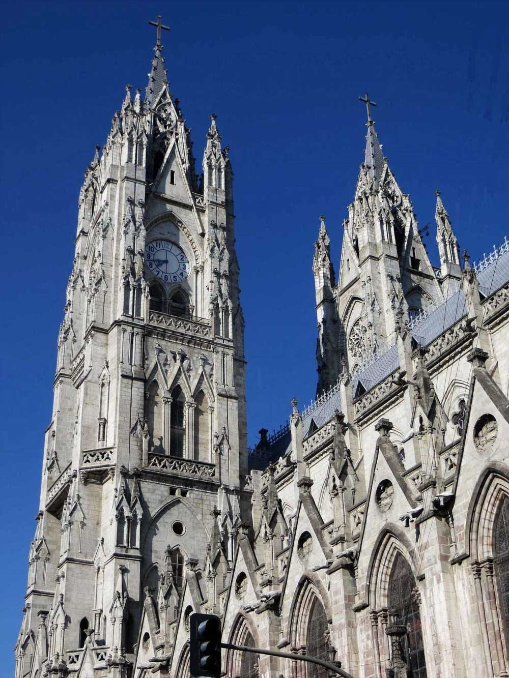 Towers of the Basilico Nacional del Voto